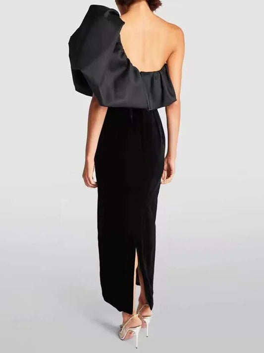 Simplicity: Solid Diagonal Collar Backless Dress